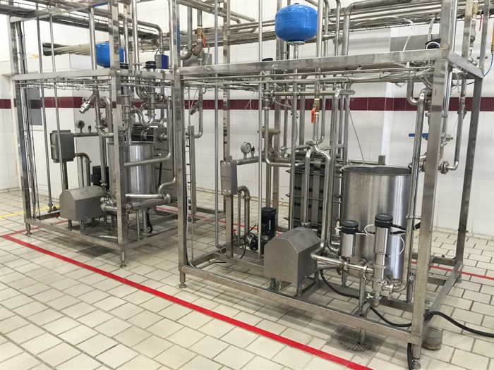 Dairy & Beverage Pasteurizers (Plate Type)